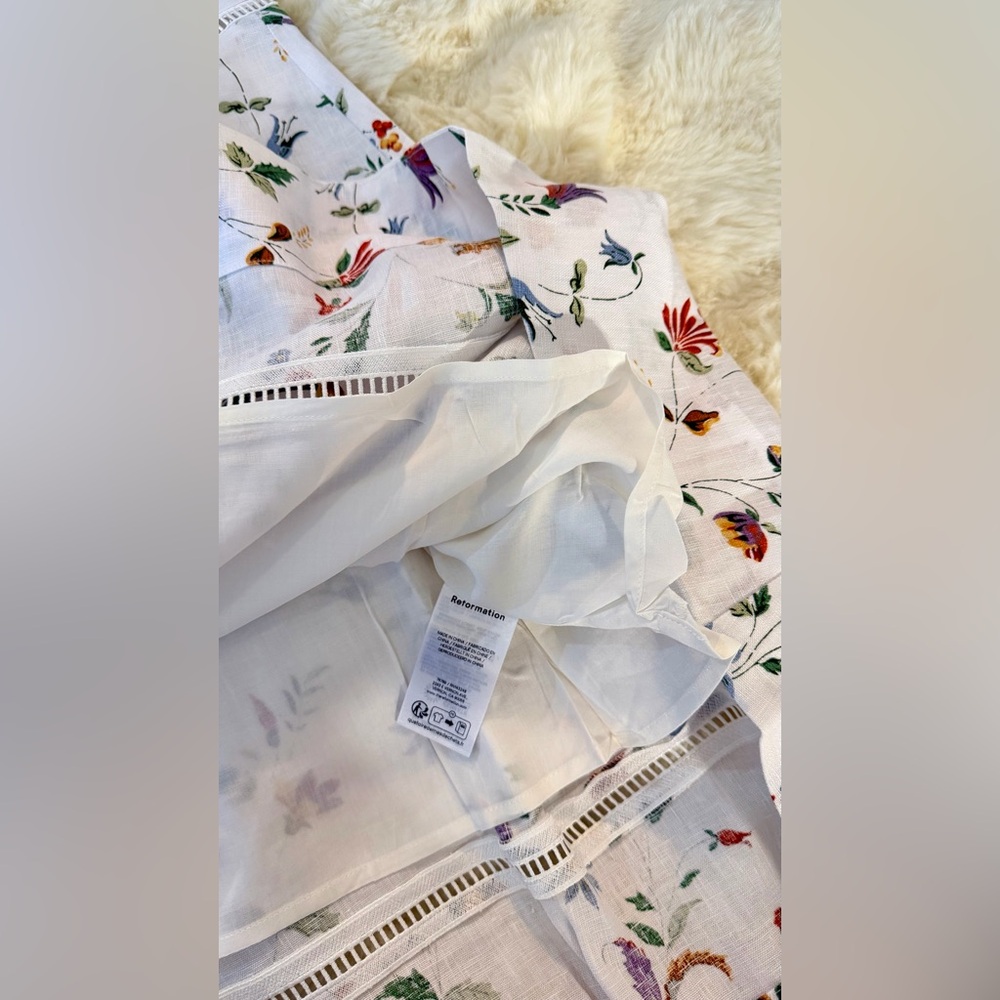 Reformation Everett Linen Dress In Corsini, brand new, never worn, no flaws. - Picture 10 of 15